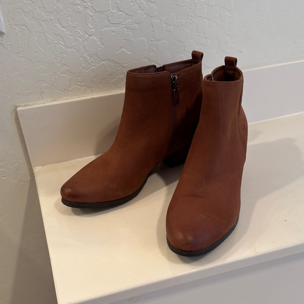 Elegant Brown Ankle Booties